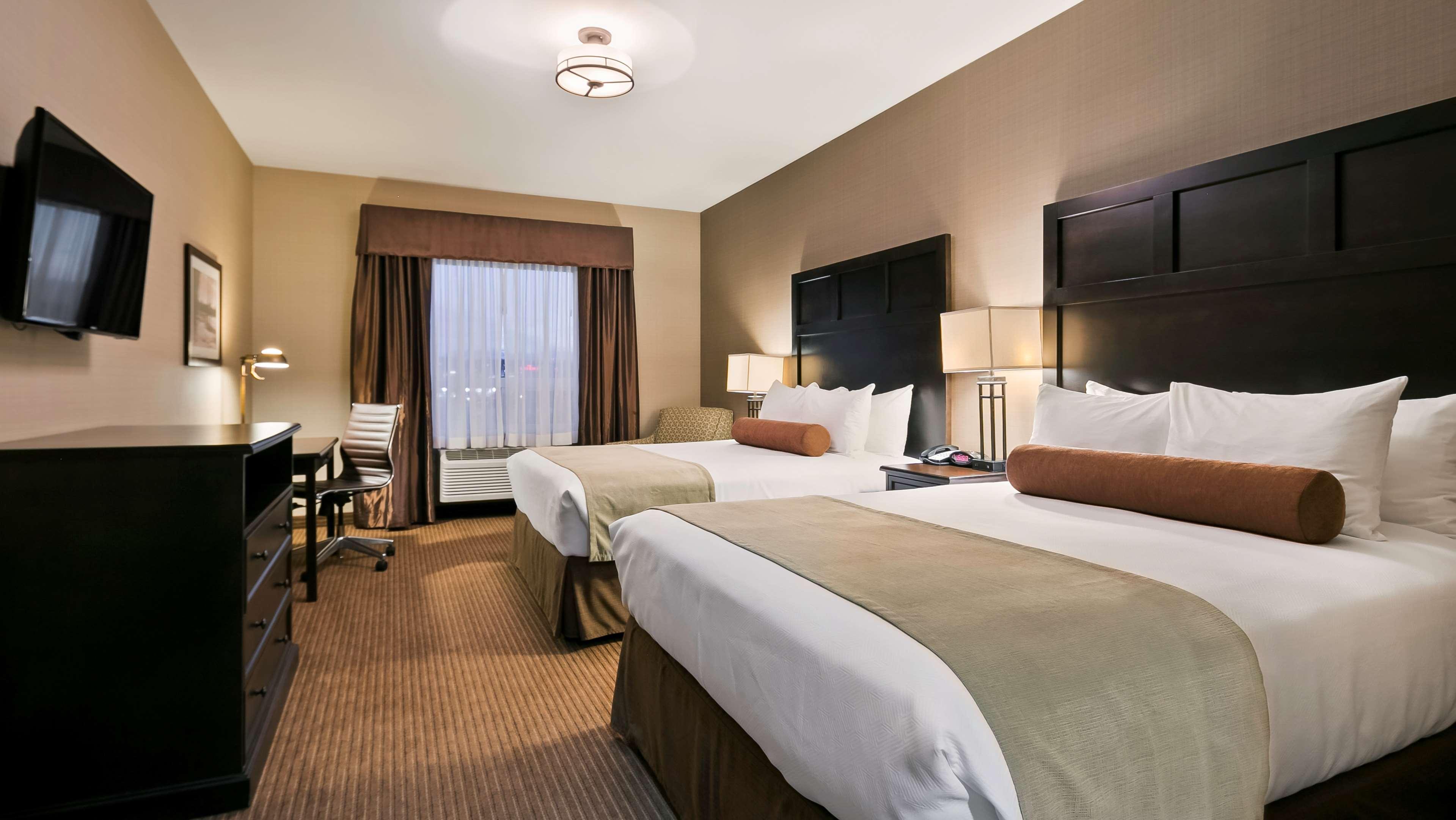 Best Western Plus Okotoks Inn & Suites Exteriör bild