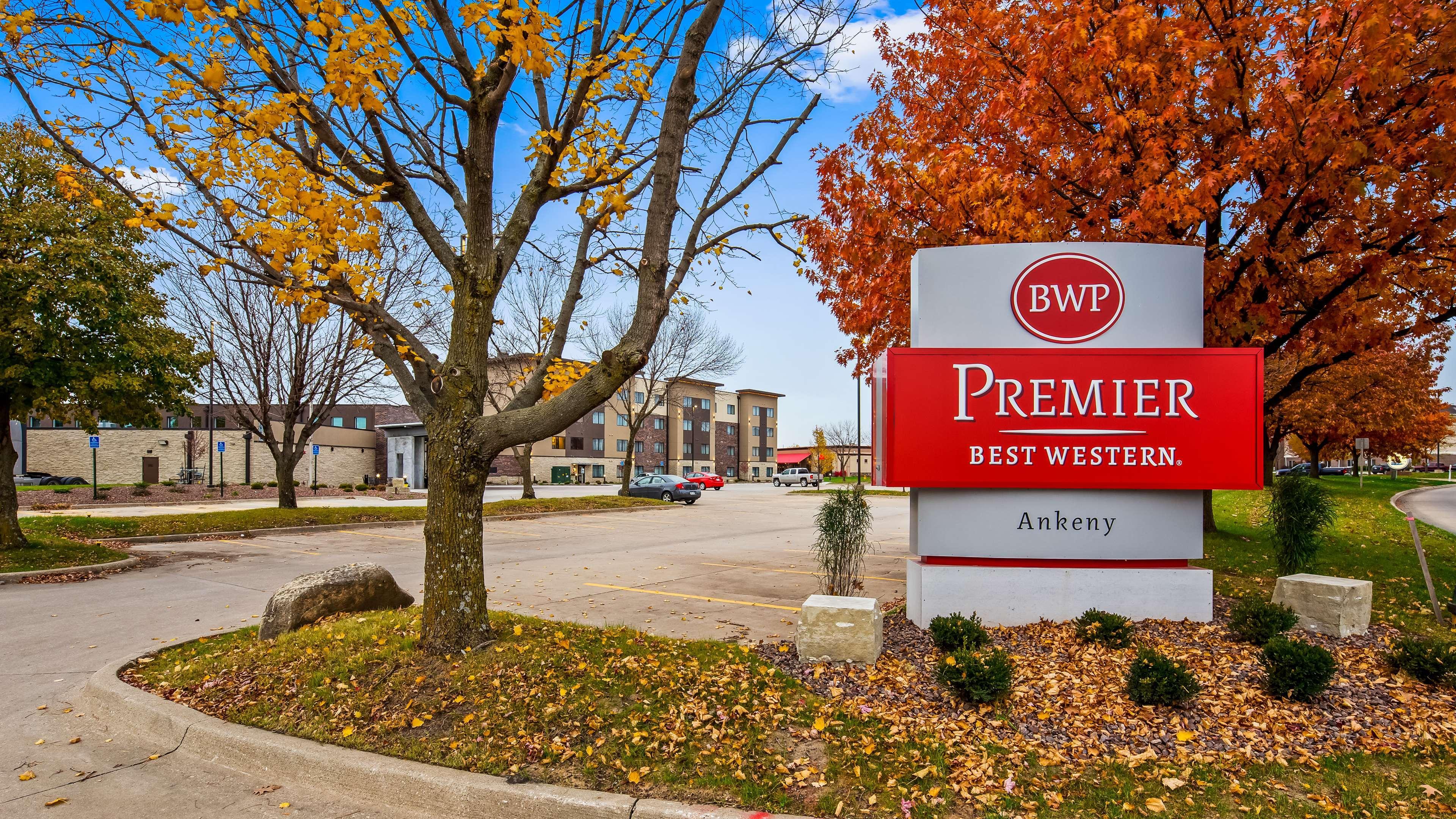 Best Western Plus Okotoks Inn & Suites Exteriör bild